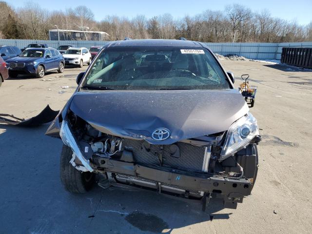 5TDKK3DC3FS631744 - 2015 TOYOTA SIENNA LE GRAY photo 5