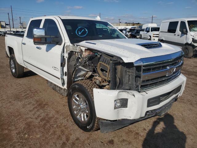 1GC4K1EY0JF210449 - 2018 CHEVROLET SILVERADO K3500 HIGH COUNTRY WHITE photo 4