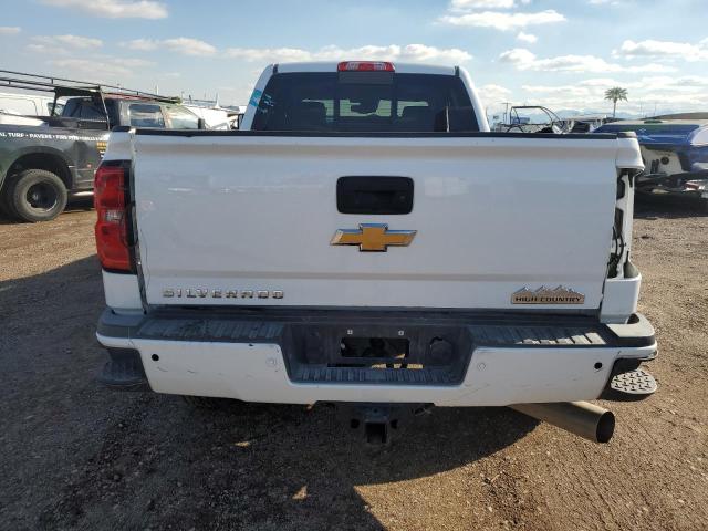 1GC4K1EY0JF210449 - 2018 CHEVROLET SILVERADO K3500 HIGH COUNTRY WHITE photo 6