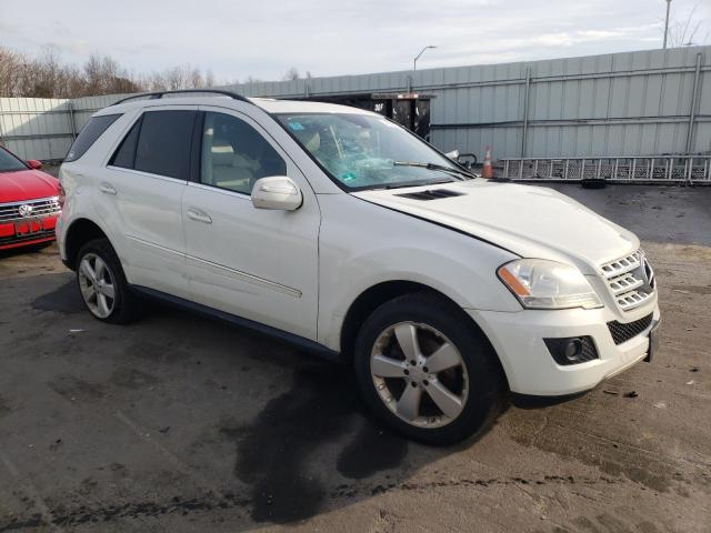 4JGBB8GB9AA566352 - 2010 MERCEDES-BENZ ML 350 4MATIC WHITE photo 4