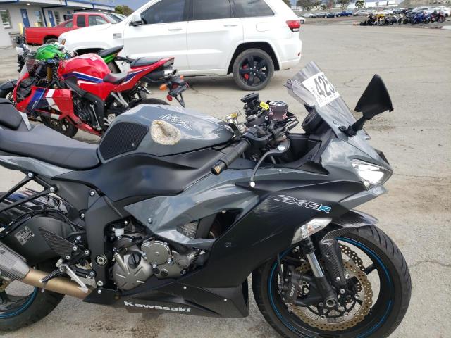 JKBZXJH10KA000069 - 2019 KAWASAKI ZX636 K GRAY photo 9