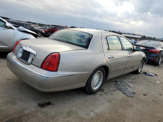 1LNHM81W81Y724476 - 2001 LINCOLN TOWN CAR EXECUTIVE Коричневый фото 3
