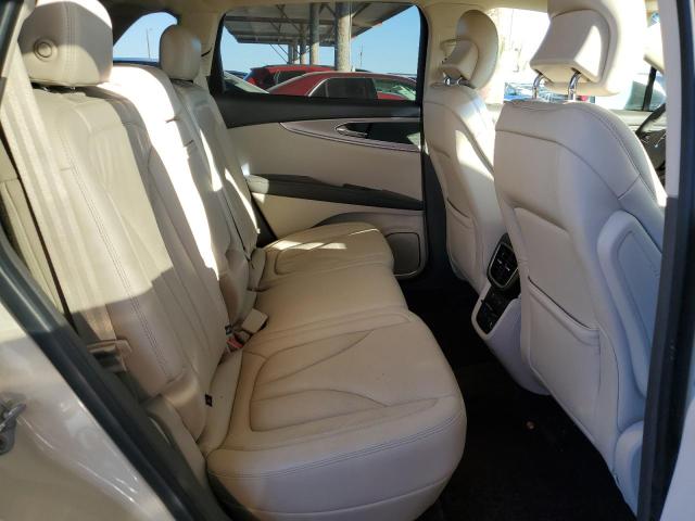 2LMPJ6LR1JBL20713 - 2018 LINCOLN MKX RESERVE أسمر صورة 11