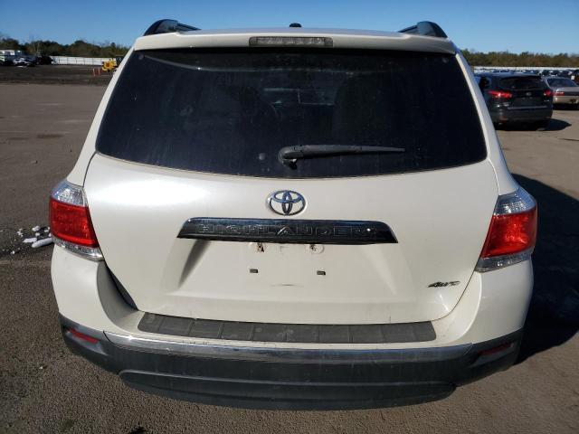 5TDBK3EH7DS261860 - 2013 TOYOTA HIGHLANDER BASE WHITE photo 6