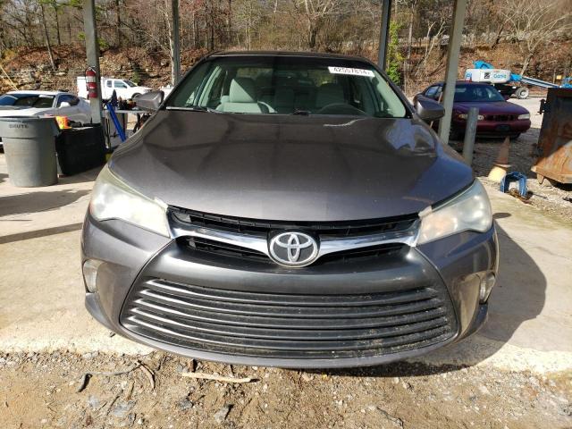 4T4BF1FK5FR454253 - 2015 TOYOTA CAMRY LE GRAY photo 5