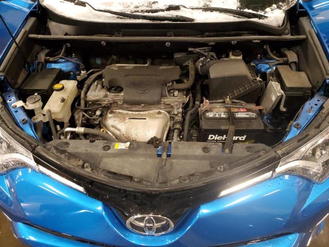 2T3RFREV6GW443015 - 2016 TOYOTA RAV4 XLE BLUE photo 11