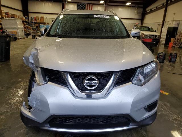 KNMAT2MV3GP710735 - 2016 NISSAN ROGUE S SILVER photo 5