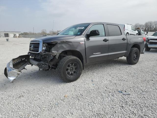 5TFDY5F18DX321952 - 2013 TOYOTA TUNDRA CREWMAX SR5 GRAY photo 1