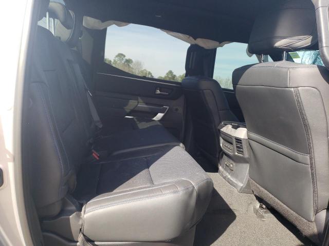 5TFNA5DB0PX075200 - 2023 TOYOTA TUNDRA CREWMAX PLATINUM Silber Foto 10