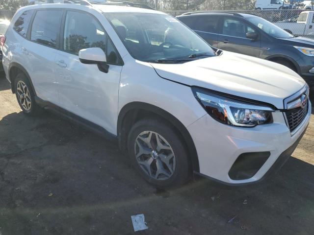 JF2SKAEC5KH506098 - 2019 SUBARU FORESTER PREMIUM WHITE photo 4