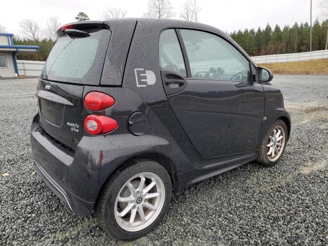 WMEEJ9AA1GK843283 - 2016 SMART FORTWO BLACK photo 3