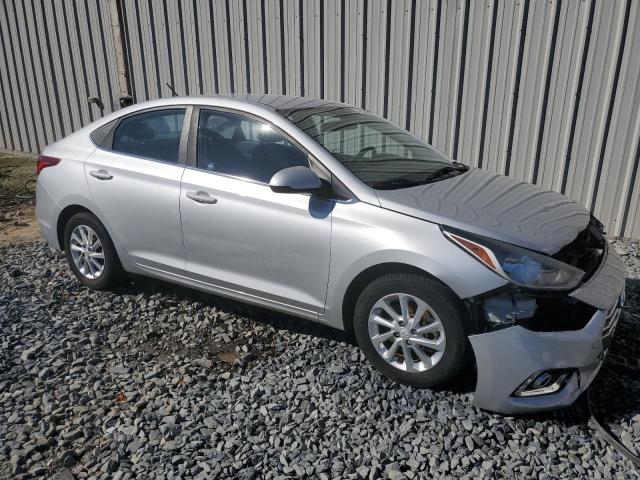 3KPC24A36KE061239 - 2019 HYUNDAI ACCENT SE SILVER photo 4