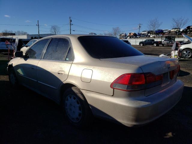 1HGCG56401A018768 - 2001 HONDA ACCORD LX GOLD photo 2