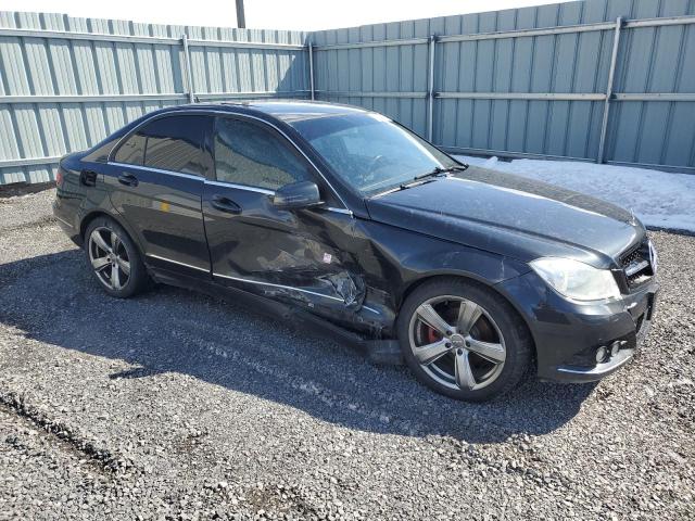 WDDGF8FB2CA602617 - 2012 MERCEDES-BENZ C 250 4MATIC BLACK photo 4