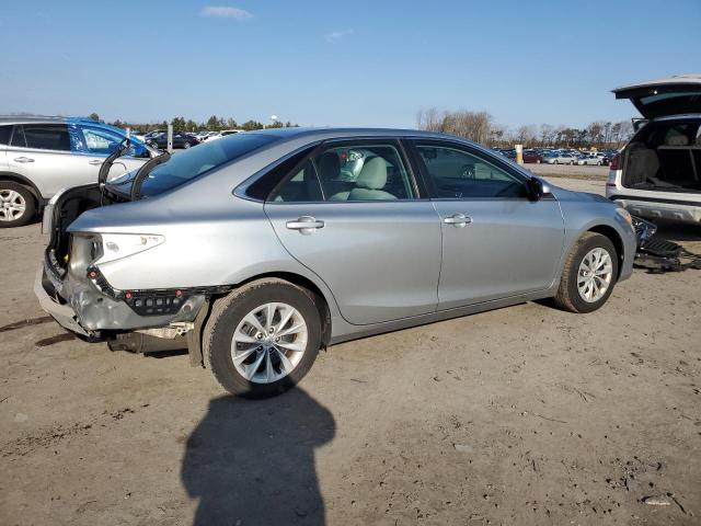 4T4BF1FK7FR474648 - 2015 TOYOTA CAMRY LE SILVER photo 3