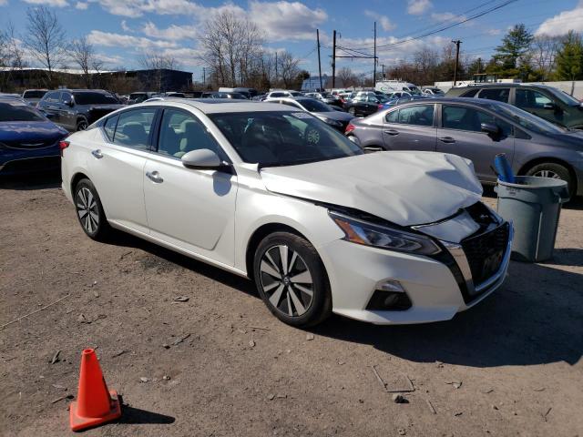 1N4BL4DV1LC254466 - 2020 NISSAN ALTIMA SV WHITE photo 4