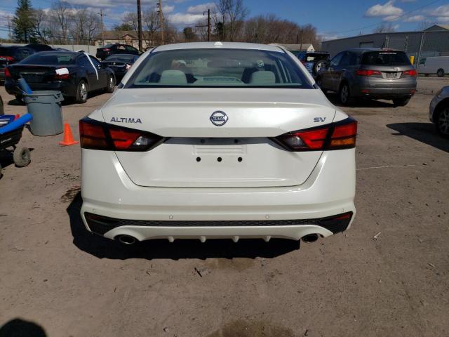 1N4BL4DV1LC254466 - 2020 NISSAN ALTIMA SV WHITE photo 6