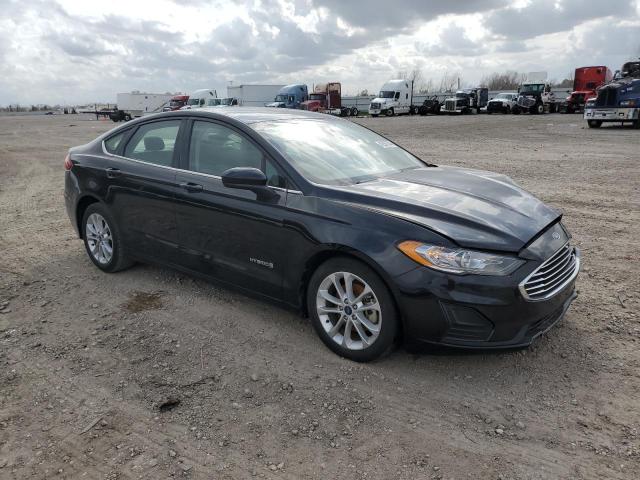 3FA6P0LU4KR257420 - 2019 FORD FUSION SE BLACK photo 4