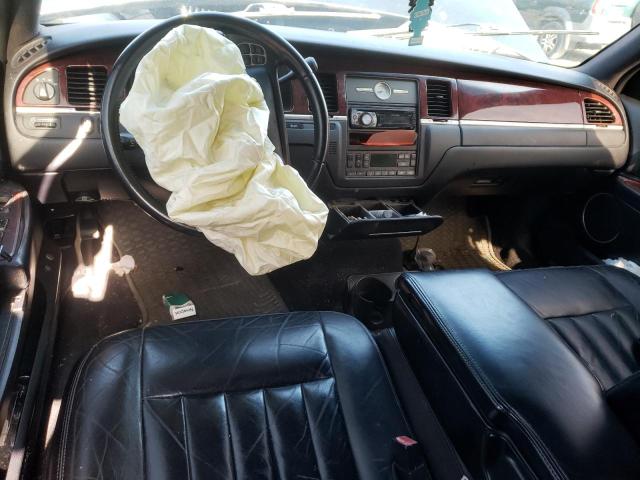 1LNHM81W03Y616629 - 2003 LINCOLN TOWN CAR EXECUTIVE Черный фото 8