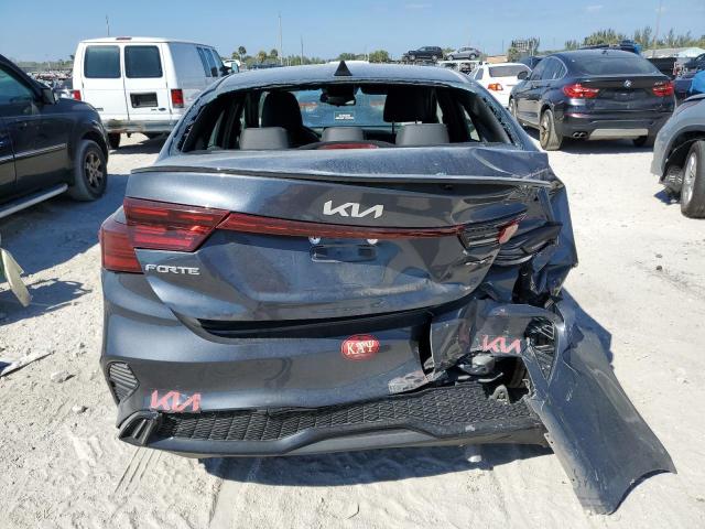 3KPF54ADXNE488084 - 2022 KIA FORTE GT LINE GRAY photo 6