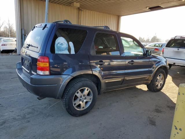 1FMYU93134KA19597 - 2004 FORD ESCAPE XLT BLUE photo 3