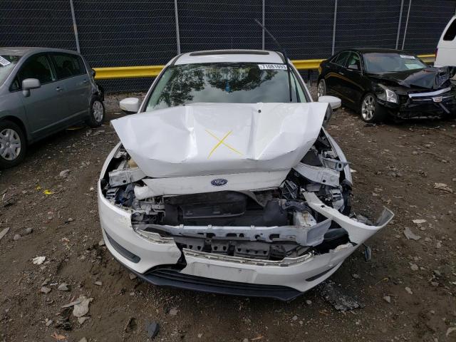 1FADP3K22GL287451 - 2016 FORD FOCUS SE WHITE photo 5