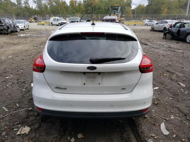 1FADP3K22GL287451 - 2016 FORD FOCUS SE WHITE photo 6