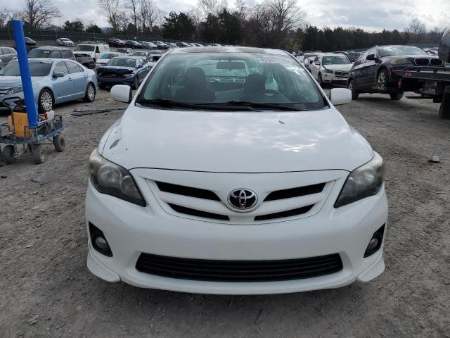 5YFBU4EE9DP209807 - 2013 TOYOTA COROLLA BASE WHITE photo 5