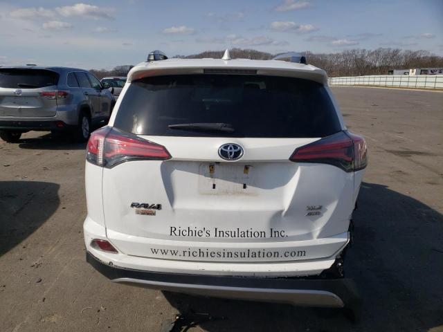 2T3RFREV7JW754637 - 2018 TOYOTA RAV4 ADVENTURE WHITE photo 6