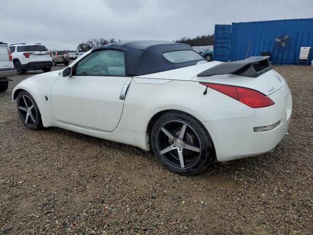 JN1AZ36A95M753282 - 2005 NISSAN 350Z ROADSTER WHITE photo 2