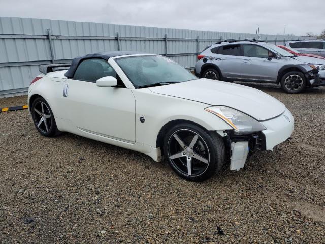 JN1AZ36A95M753282 - 2005 NISSAN 350Z ROADSTER WHITE photo 4