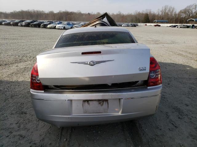 2C3LA53G98H121265 - 2008 CHRYSLER 300 TOURING SILVER photo 6