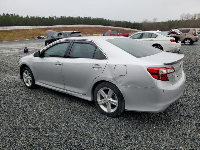 4T1BF1FK3EU831428 - 2014 TOYOTA CAMRY L SILVER photo 2