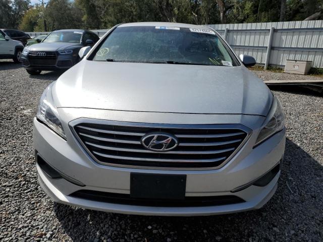 5NPE24AF3GH359060 - 2016 HYUNDAI SONATA SE SILVER photo 5