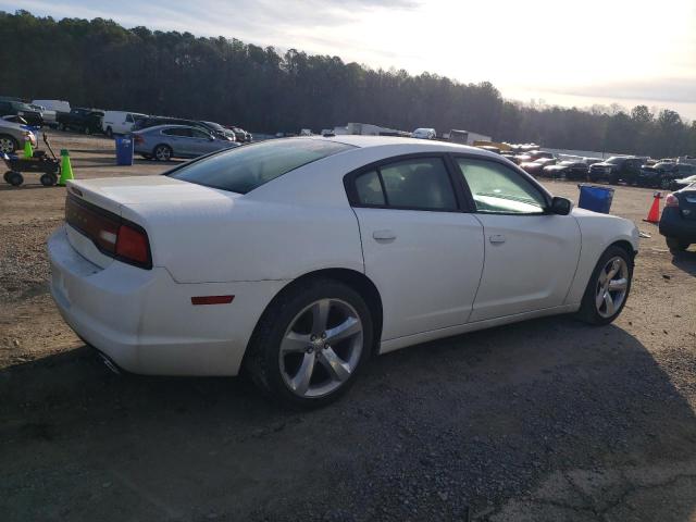 2B3CL3CG7BH590275 - 2011 DODGE CHARGER WHITE photo 3