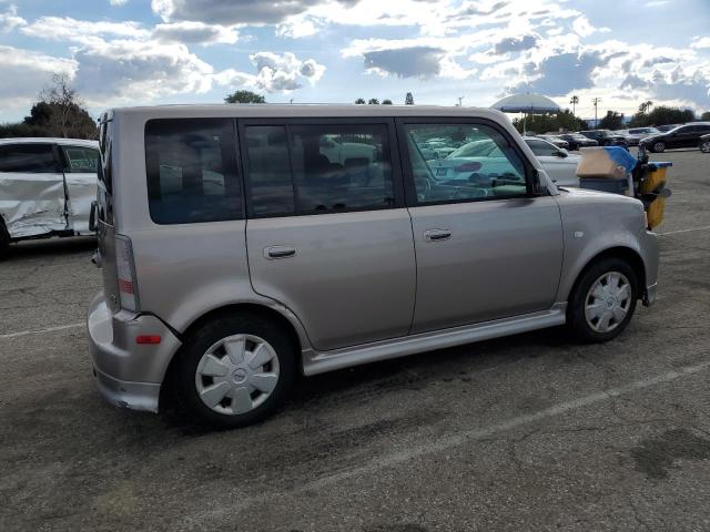 JTLKT334050182164 - 2005 TOYOTA SCION XB GRAY photo 3