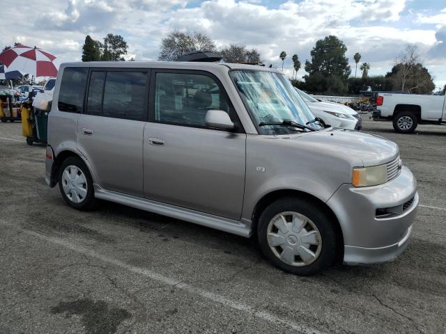 JTLKT334050182164 - 2005 TOYOTA SCION XB GRAY photo 4