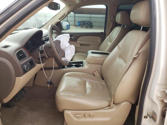 1GKUCKE01AR215515 - 2010 GMC YUKON XL C1500 SLT BEIGE photo 7