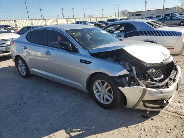 5XXGM4A78DG196859 - 2013 KIA OPTIMA LX SILVER photo 4