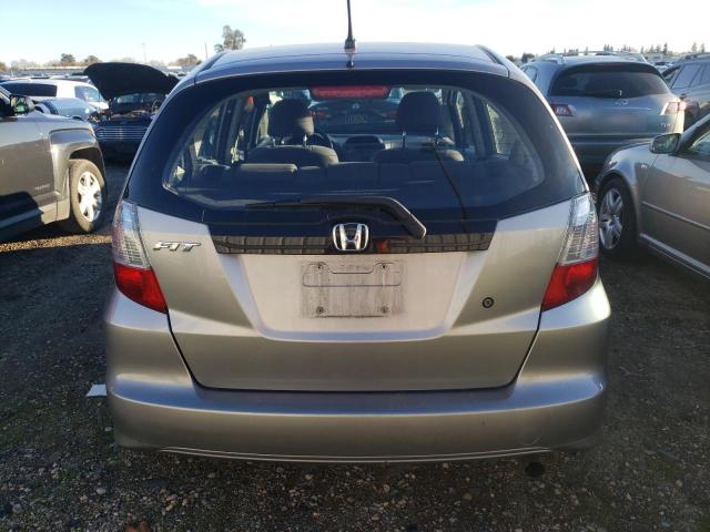 JHMGE8H28AS007416 - 2010 HONDA FIT SILVER photo 6