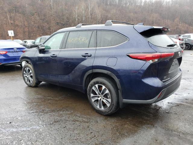 5TDGZRBHXNS214686 - 2022 TOYOTA HIGHLANDER XLE BLUE photo 2