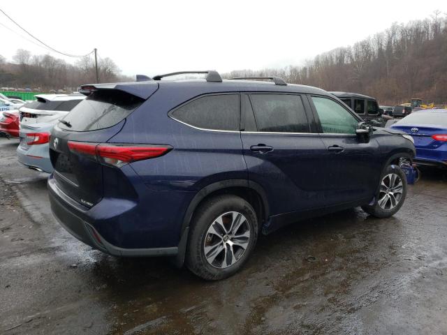 5TDGZRBHXNS214686 - 2022 TOYOTA HIGHLANDER XLE BLUE photo 3