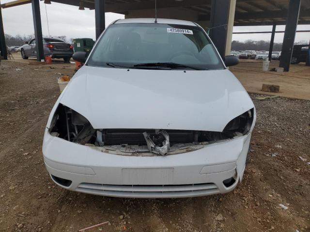 1FAFP31N17W307420 - 2007 FORD FOCUS ZX3 WHITE photo 5