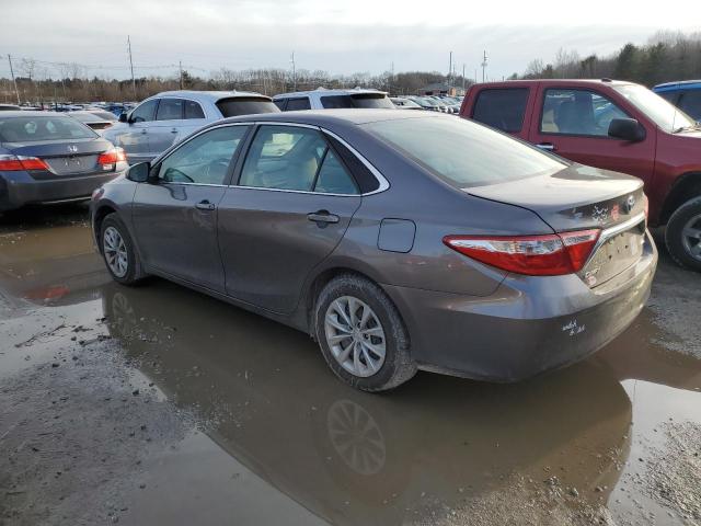 4T1BF1FK7HU364020 - 2017 TOYOTA CAMRY LE GRAY photo 2