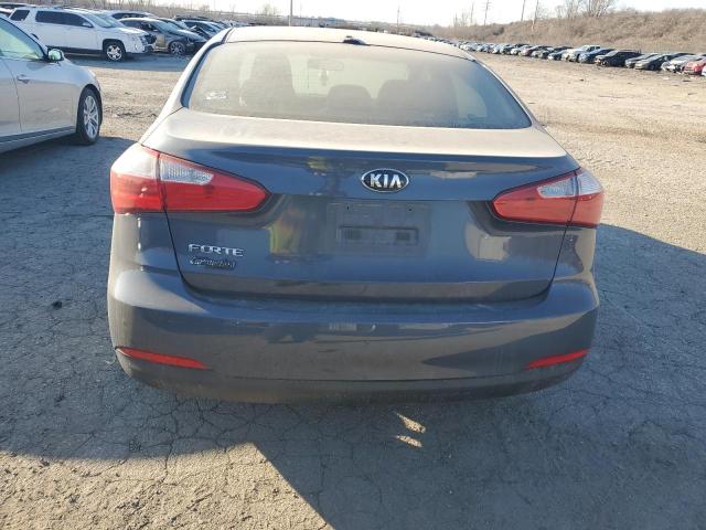 KNAFX4A69E5153158 - 2014 KIA FORTE LX GRAY photo 6