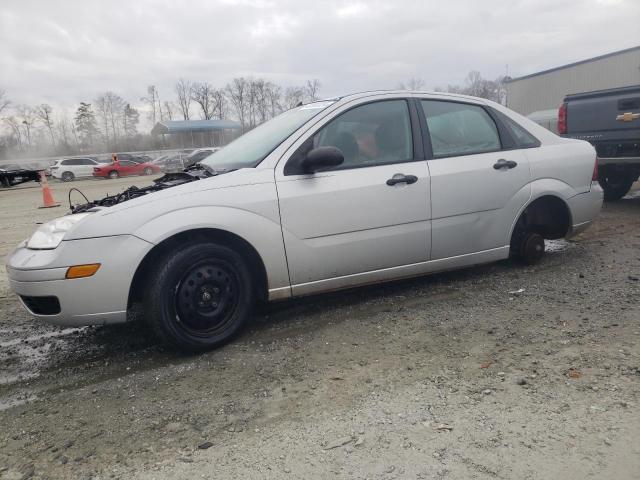 1FAFP34N06W230646 - 2006 FORD FOCUS ZX4 GRAY photo 1