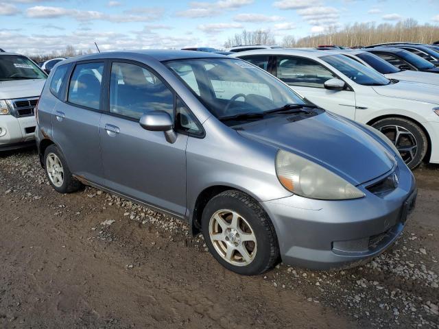 JHMGD38477S023767 - 2007 HONDA FIT SILVER photo 4