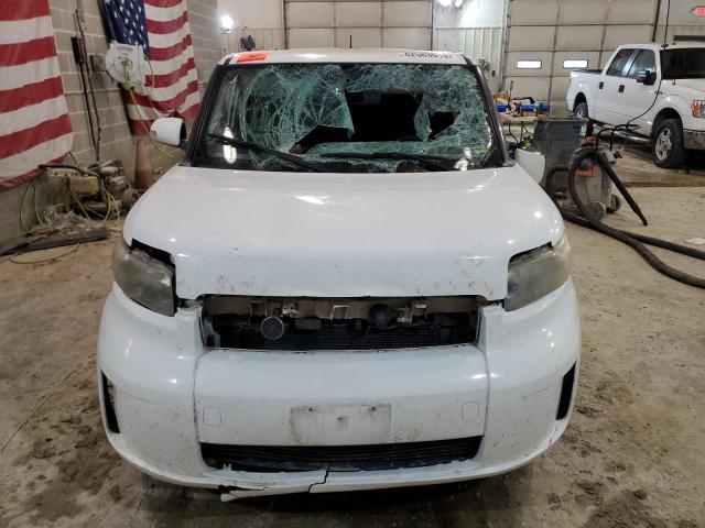 JTLKE50E191061825 - 2009 TOYOTA SCION XB Weiß Foto 5