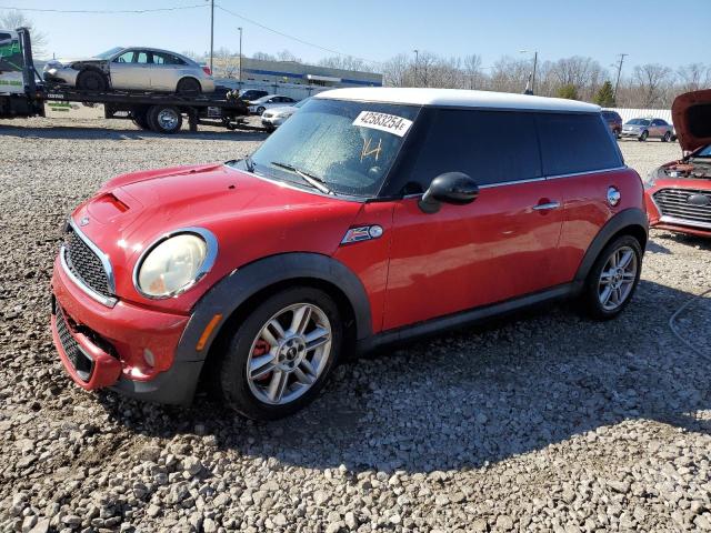 WMWSV3C51BTY15146 - 2011 MINI COOPER S RED photo 1