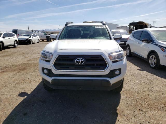 5TFAZ5CNXHX030477 - 2017 TOYOTA TACOMA DOUBLE CAB 白色 照片 5